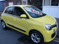 Used Renault Twingo Dynamique 70 HP (51 kW) 2014 Yellow Hatchback