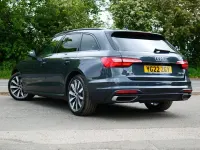 Begagnad Audi A4 Sport 163 HK (119 kW) 2022 Grå Kombi