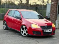 Begagnad VW Golf IV GTI 2005 Röd Halvkombi