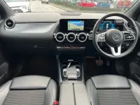 Begagnad Mercedes B200 163 HK (119 kW) 2020 Röd Minibuss