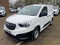 Used Vauxhall Combo Edition 100 HP (73 kW) 2021 White MPV