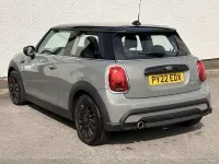 Używany Mini Cooper Classic 135 KM (99 kW) 2022 Szary Hatchback