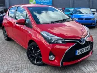 Used Toyota Yaris Design 101 HP (74 kW) 2016 Red Hatchback