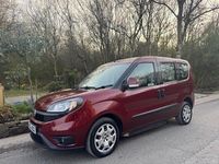 Begagnad Fiat Doblò Active 2019 Röd Minibuss