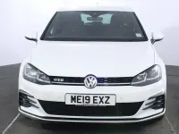 Używany VW Golf VII GTD 184 KM (135 kW) 2019 Biały Hatchback