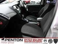 Used Ford Focus Titanium 125 HP (91 kW) 2017 Silver Estate