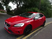 Used Volvo V40 R-Design Pro 120 HP (88 kW) 2017 Red Hatchback