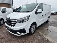 New Renault Trafic 2025 White MPV