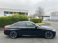 Begagnad BMW M5 Comfort Edition 600 HK (441 kW) 2019 Svart Sedan