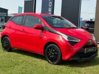 Gebraucht Toyota Aygo X-play 70 PS (51 kW) 2019 Rot Kleinwagen