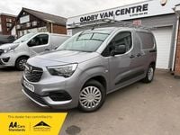 Second-hand Vauxhall Combo Sportive 75 CP (55 kW) 2019 Gri Monovolum