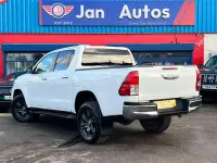Gebraucht Toyota HiLux 150 PS (110 kW) 2021 Weiß Pickup