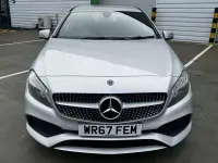 Begagnad Mercedes A180 AMG line 2017 Silver Halvkombi