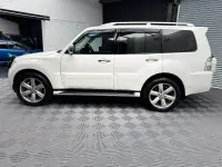 Used Mitsubishi Shogun 197 HP (144 kW) 2011 White SUV