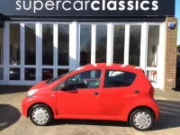 Used Toyota Aygo 67 HP (49 kW) 2008 Red Hatchback