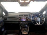 Usado Nissan Leaf Acenta 110 kW (150 HP) 2022 Vermelho Citadino