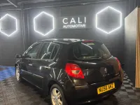 Usado Renault Clio II Dynamique 98 HP (72 kW) 2006 Preto Citadino