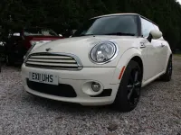 Used Mini Cooper D Hatch 2011 White Hatchback