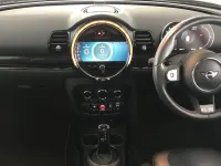 Usado Mini Cooper Clubman Exclusive 134 CV (98 kW) 2022 Gris Familiar