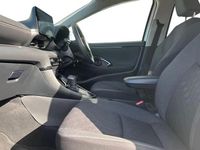 Used Toyota Yaris Hybrid Design 116 HP (85 kW) 2024 Pure white Hatchback