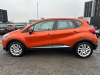 Used Renault Captur Dynamique 90 HP (66 kW) 2013 Orange SUV