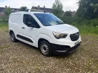Used Vauxhall Combo 100 HP (73 kW) 2021 White MPV
