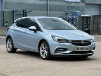 Used Vauxhall Astra SRi 136 HP (100 kW) 2016 Silver Hatchback