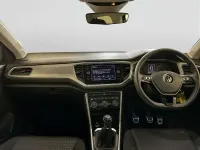Usado VW T-Roc Active 110 HP (80 kW) 2021 Preto SUV