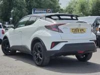Used Toyota C-HR 116 HP (85 kW) 2019 White SUV