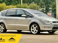 Used Ford S-MAX Titanium 140 HP (102 kW) 2010 Silver MPV
