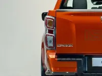 Used Isuzu D-Max 165 HP (121 kW) 2022 Orange Pickup
