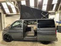 Used VW Transporter Highline 204 HP (150 kW) 2021 Grey Van