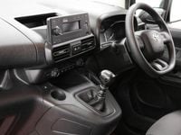 Used Toyota Proace Active 100 HP (73 kW) 2022 White MPV