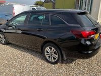 Used Vauxhall Astra Design Edition 110 HP (80 kW) 2017 Estate