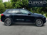 Used Porsche Cayenne S 380 HP (279 kW) 2013 Black SUV