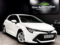 Used Toyota Corolla 122 HP (89 kW) 2020 White Hatchback