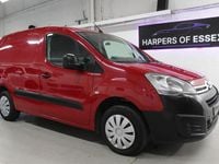 Used Citroën Berlingo 100 HP (73 kW) 2018 Red MPV