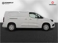 Used Vauxhall Combo 98 kW (134 HP) 2025 White MPV