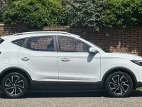 Used MG ZS Exclusive 106 HP (77 kW) 2023 White SUV