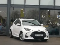Used Toyota Yaris 116 HP (85 kW) 2023 White Hatchback