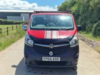 Used Vauxhall Vivaro 115 HP (84 kW) 2014 Red MPV