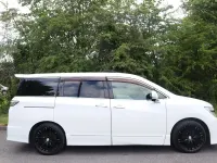 Used Nissan Elgrand Pack 2010 White MPV