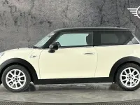 Used Mini Cooper S Classic 189 HP (139 kW) 2019 White Hatchback