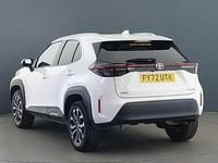 Used Toyota Yaris Hybrid Design 116 HP (85 kW) 2022 White Estate