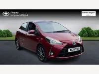 Used Toyota Yaris 100 HP (73 kW) 2018 Red Hatchback