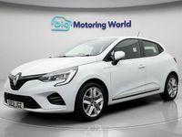 Used Renault Clio V Play 72 HP (52 kW) 2020 White Hatchback