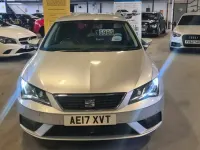 Używany Seat Leon SE Dynamic 2017 Srebrny Hatchback
