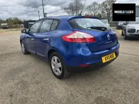 Used Renault Mégane Dynamique 108 HP (79 kW) 2011 Blue Hatchback