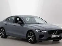 Usado Volvo S60 R-Design 390 HP (286 kW) 2022 Sedan