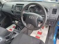 Used Toyota HiLux Active 144 HP (105 kW) 2014 Multicoloured Pickup